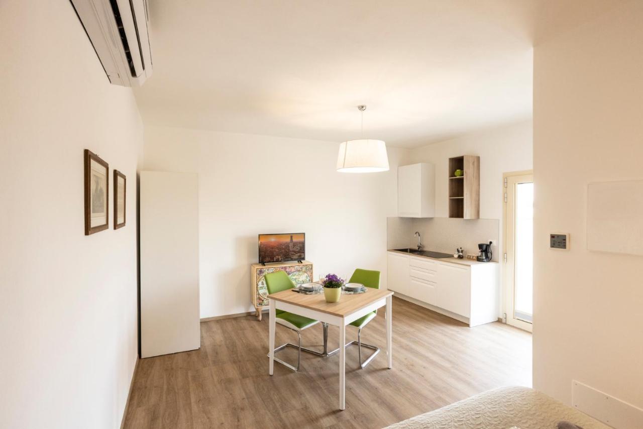Borgoroma - Business & Apartments Verona Bagian luar foto