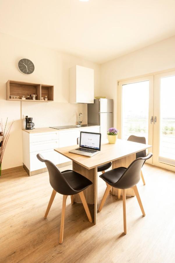 Borgoroma - Business & Apartments Verona Bagian luar foto