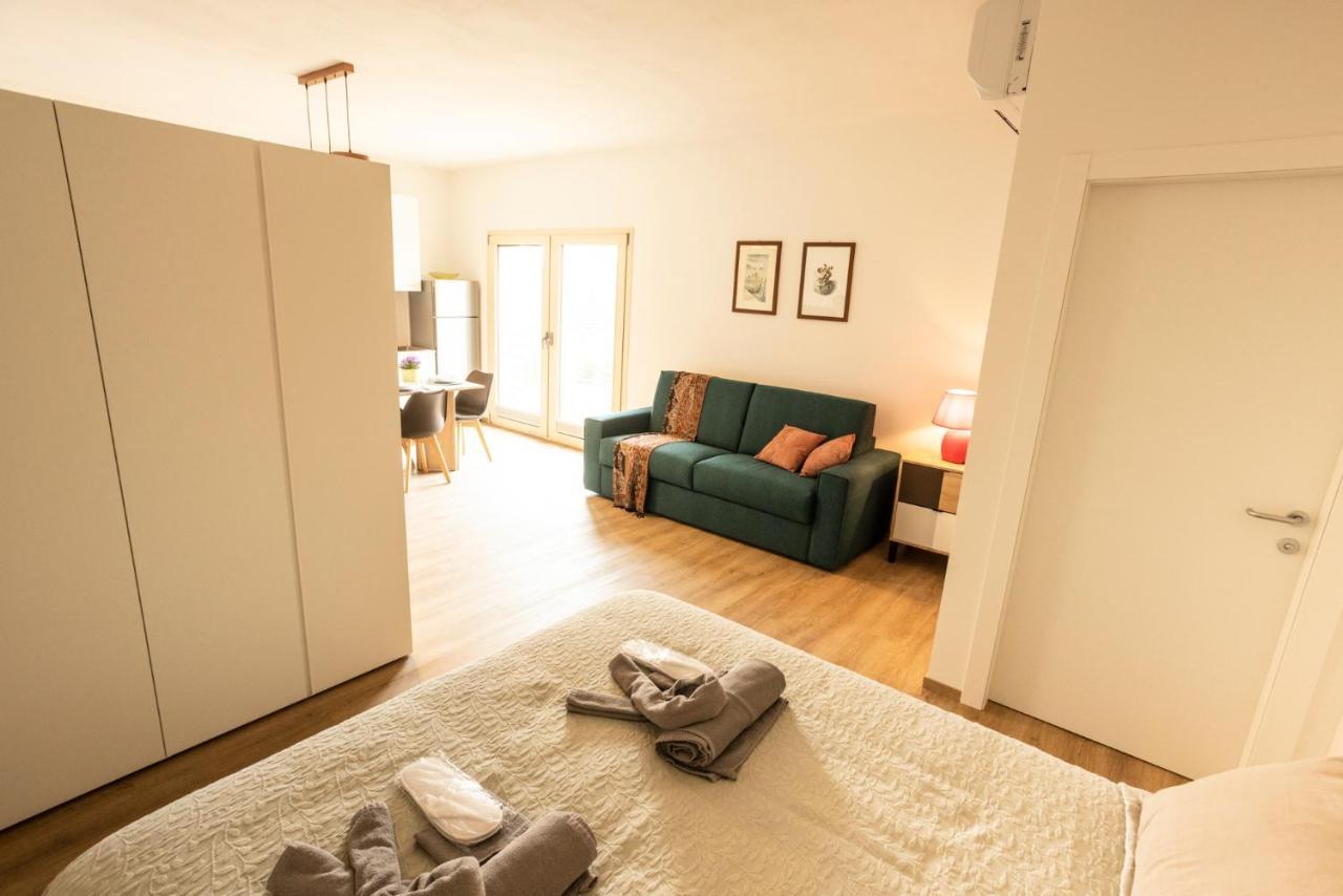 Borgoroma - Business & Apartments Verona Bagian luar foto